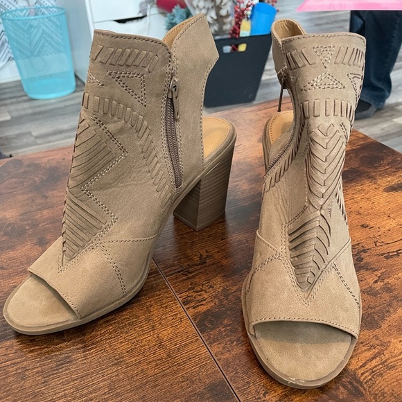 Women's Tan Peep-Toe Ankle Boots - Picture 1 of 5